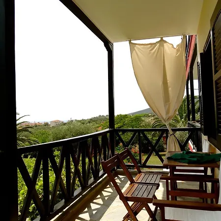 Karpetis A Paradise * بساكوذيا