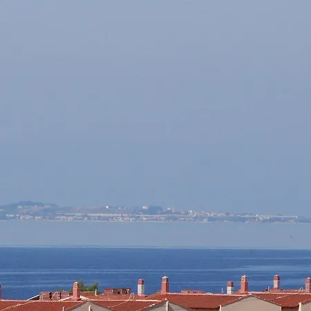Karpetis A Paradise Apartment Psakoudia