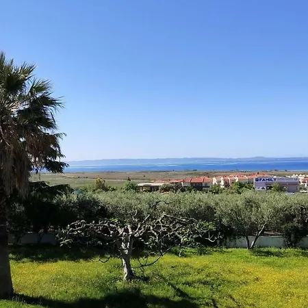 Karpetis A Paradise Apartment Psakoudia