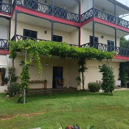 Karpetis A Paradise Psakoudia