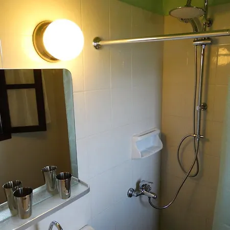 Karpetis A Paradise Daire *